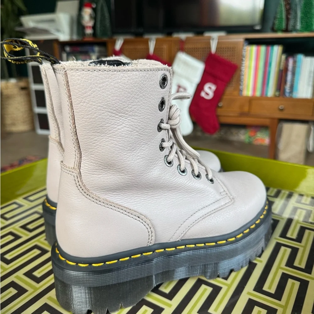 Dr. Martens Jadon III Pisa Platform Boot - Picture 11 of 11